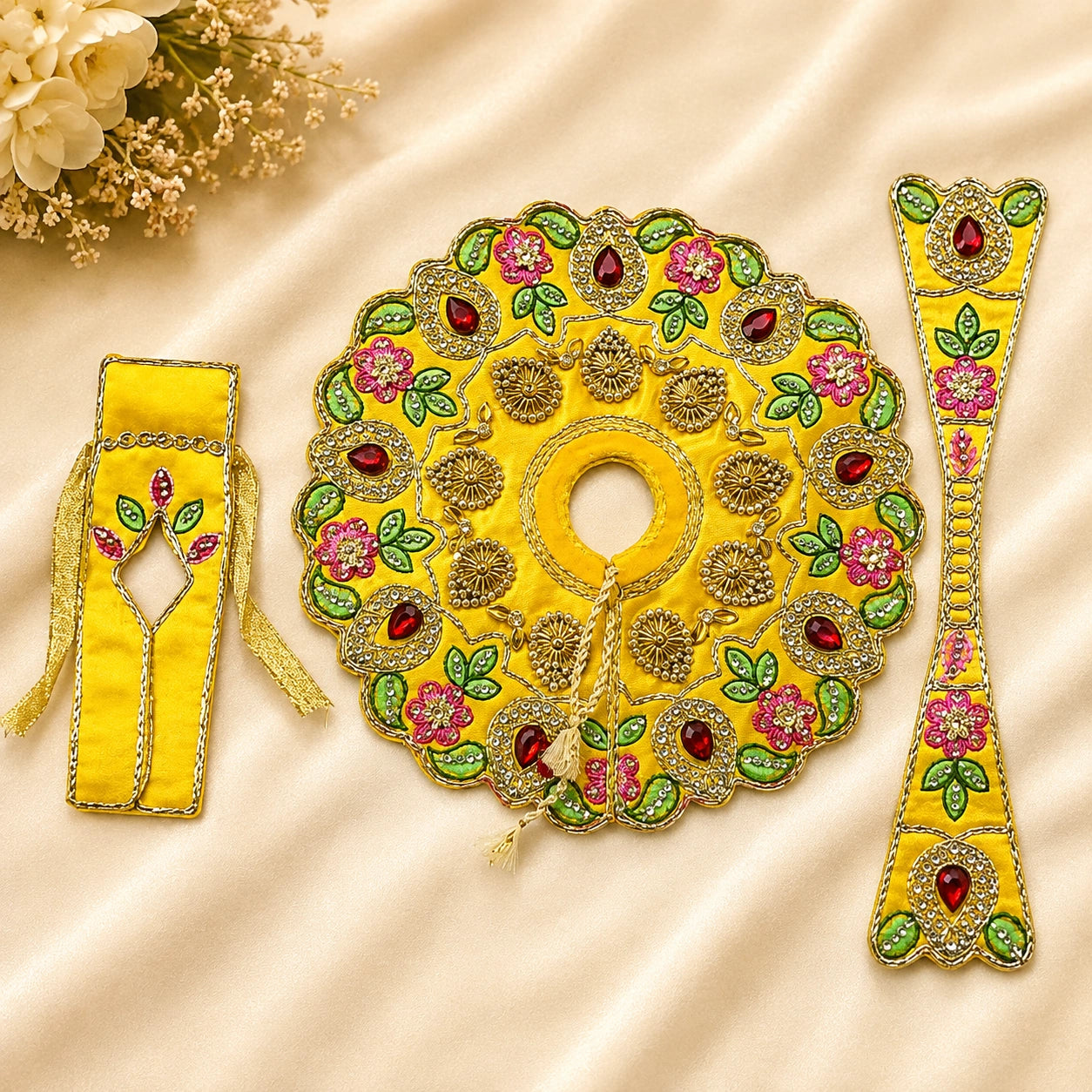 ✨ Shri Braj Kusum Vilas Poshak - Yellow
