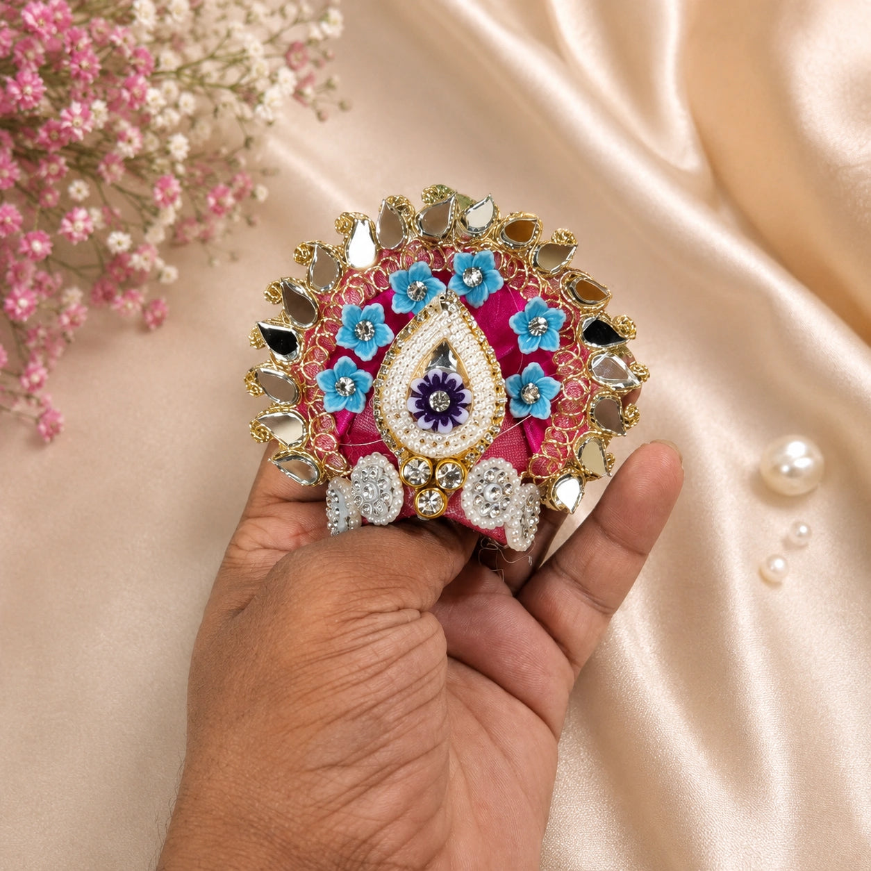 Shri Braj Gulabi Ratna Shringar Poshak Set