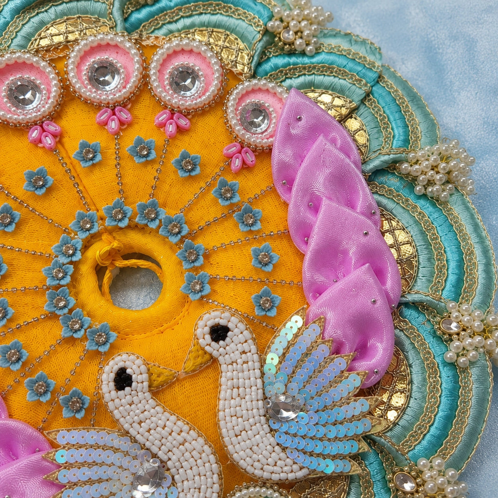 Shri Braj Kamal Hans Vilas Shringar Poshak