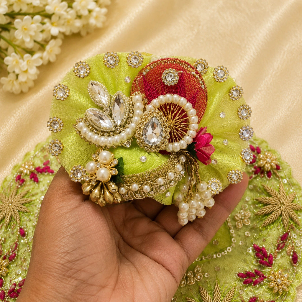 Shri Braj Harit Madhuri Poshak 💚🌸