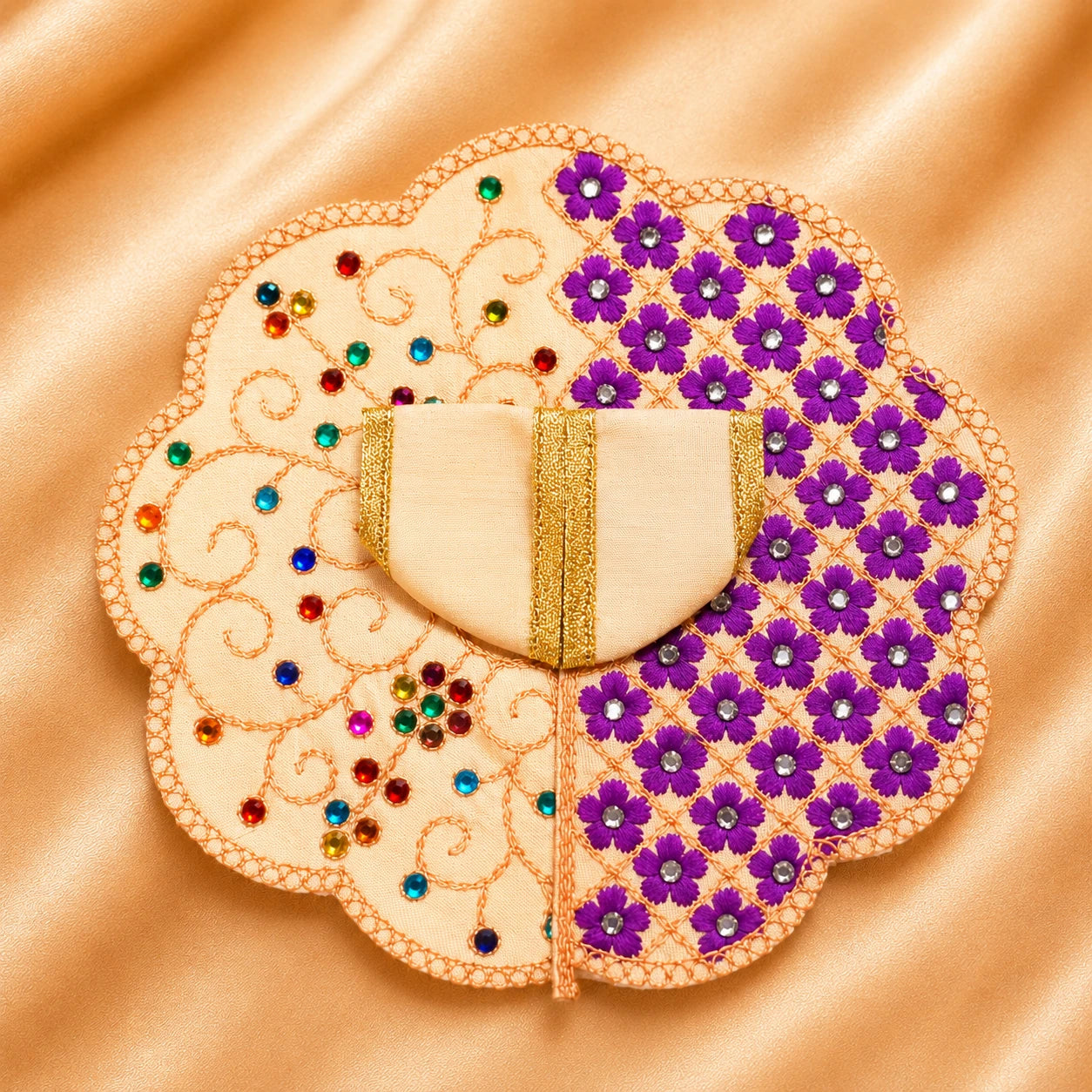 Shri Braj Pushp Vilas Poshak - CREAM
